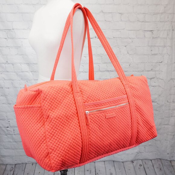 ❤️ vera bradley Coral Microfiber Large 22" Duffel Carry On Quilted Solid - Picture 1 of 5